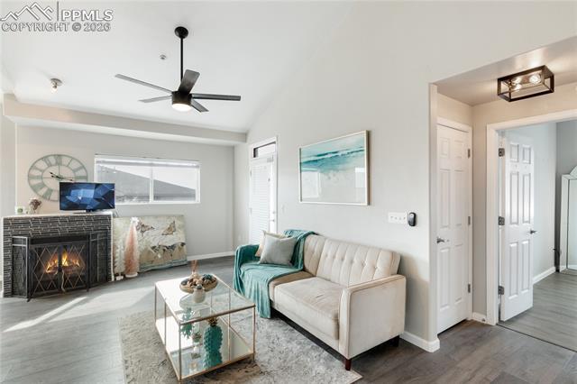 605 Cougar Bluff Point 202