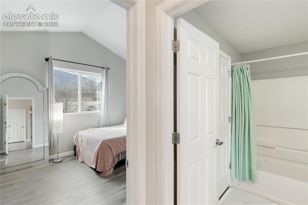 605 Cougar Bluff Point 202