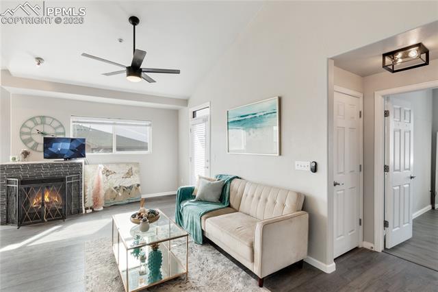 605 Cougar Bluff Point 202