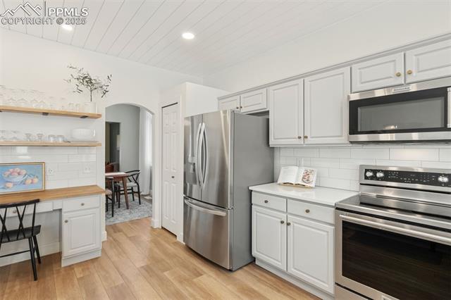 3880 Schoolwood Court