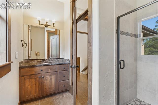 15664 Pole Pine Point