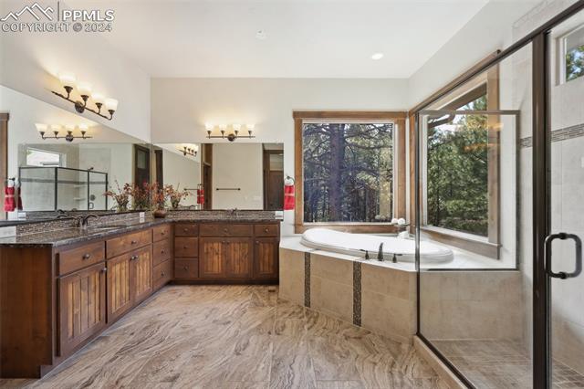 15664 Pole Pine Point