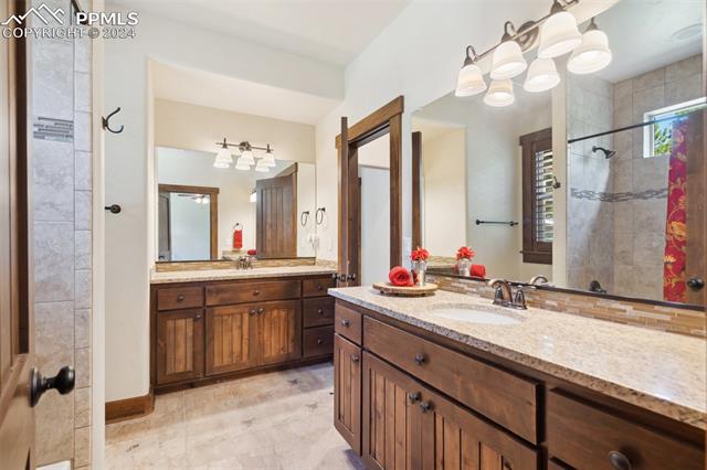 15664 Pole Pine Point