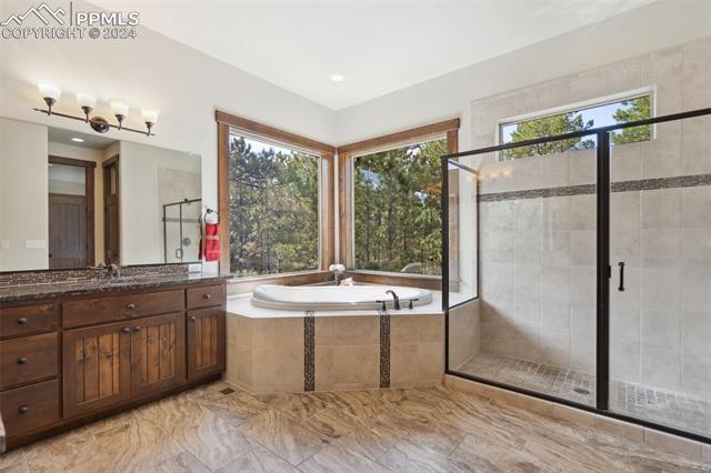 15664 Pole Pine Point