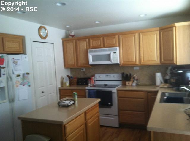 9376 Wolf Pack Terrace