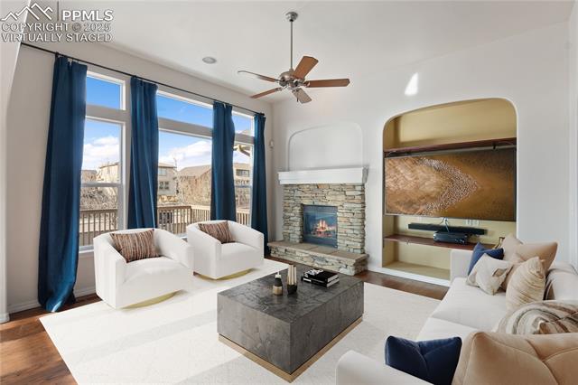 4904 Mushroom Rock Court