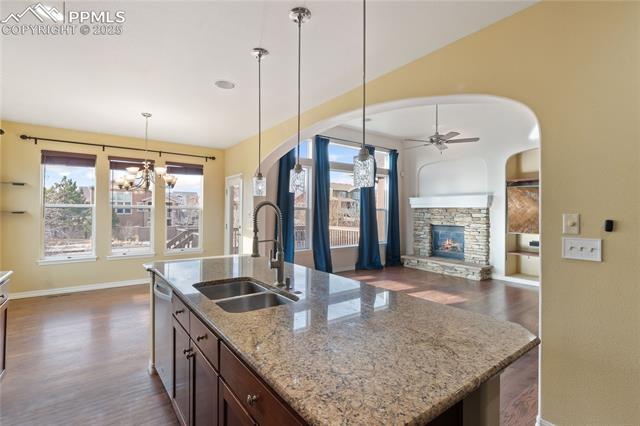 4904 Mushroom Rock Court