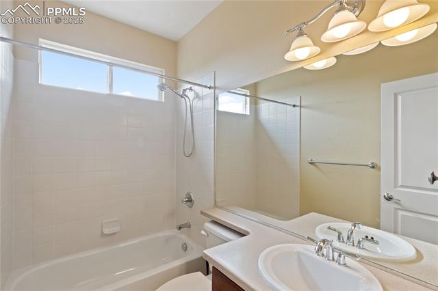 4904 Mushroom Rock Court