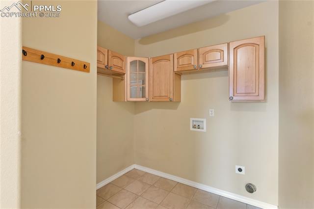 4904 Mushroom Rock Court