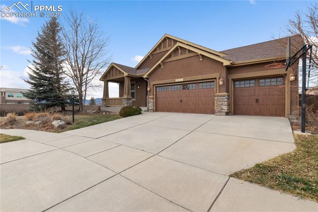 4904 Mushroom Rock Court