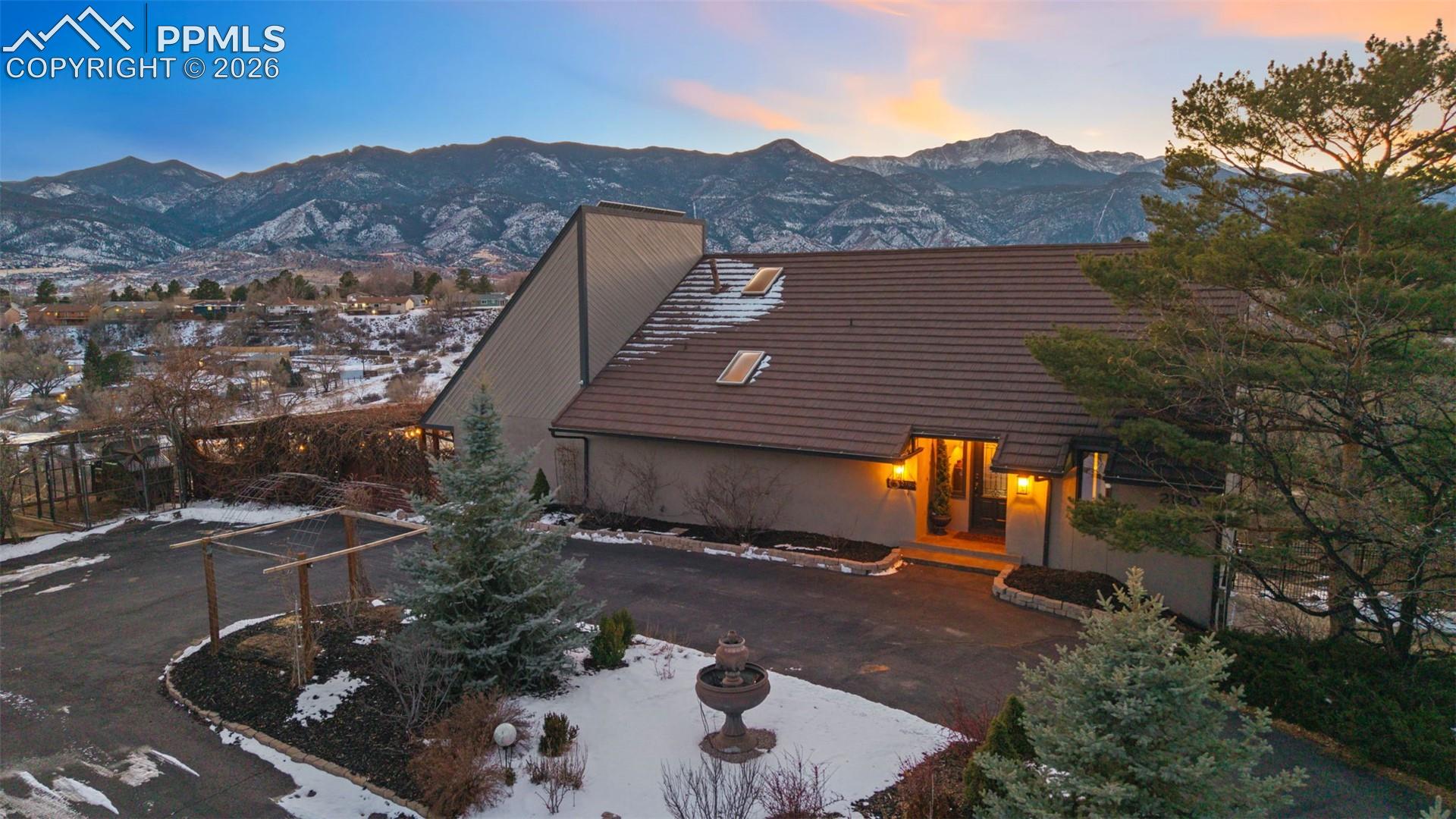 2190 Mesa Road