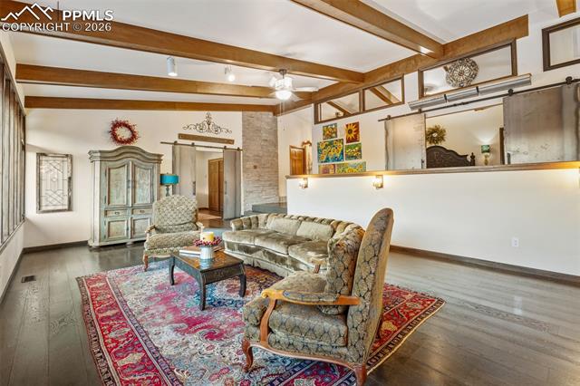 2190 Mesa Road