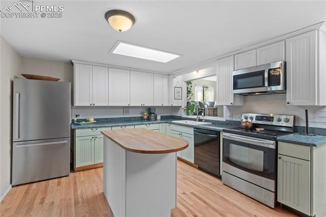 1215 Sunset Road