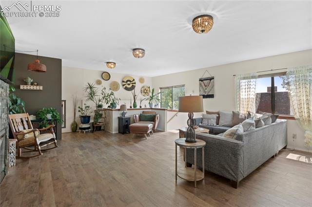 1215 Sunset Road