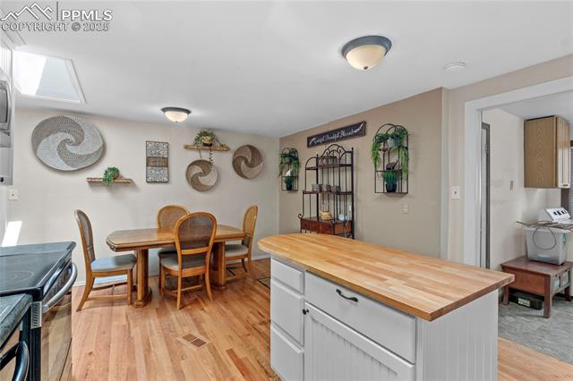 1215 Sunset Road