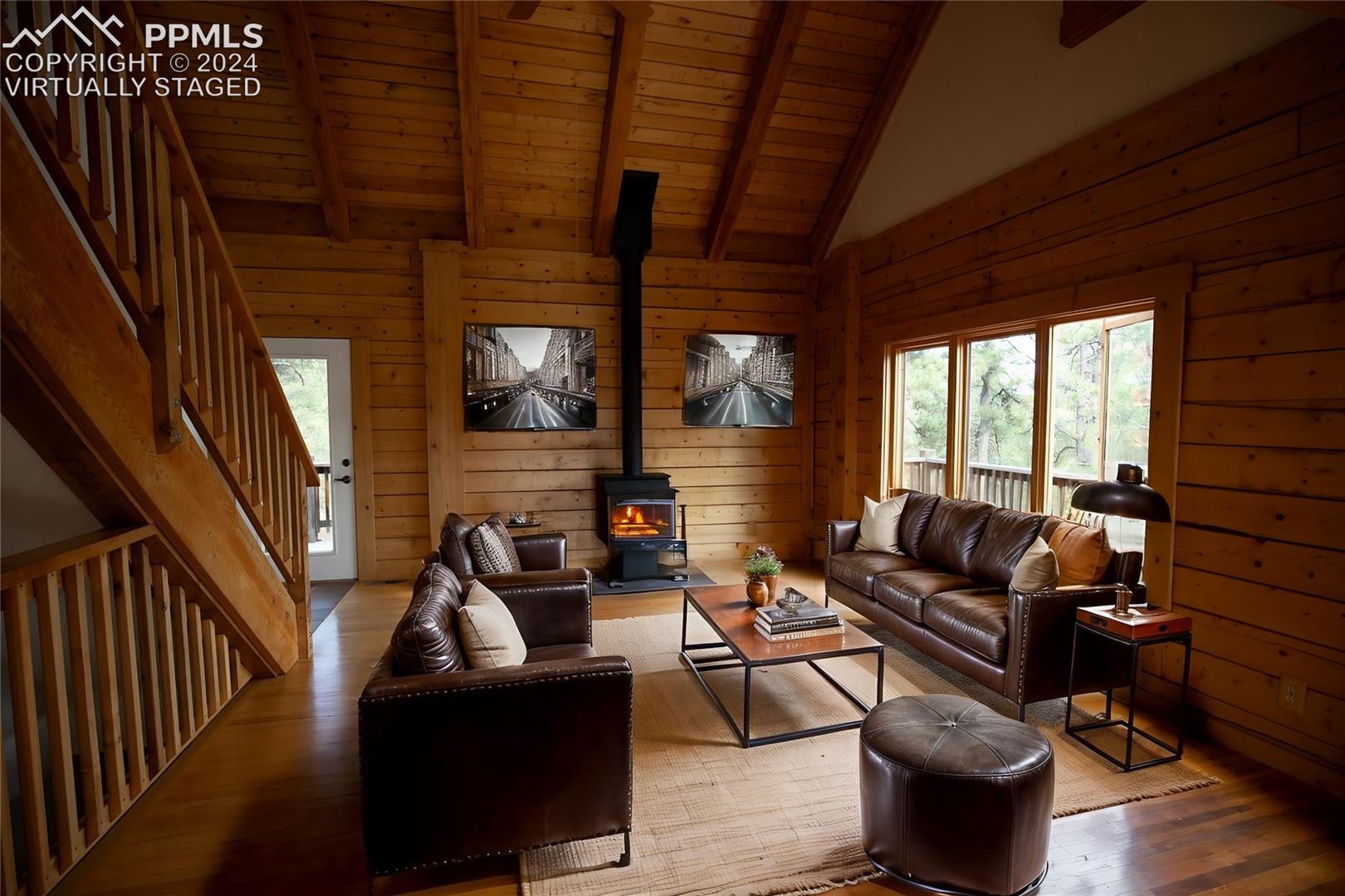 379 Chinook Road