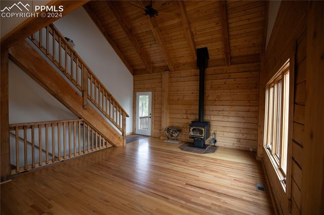 379 Chinook Road