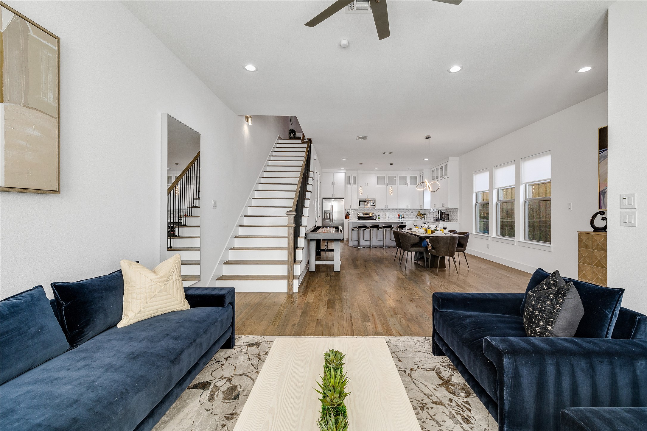 621 W 9th Street