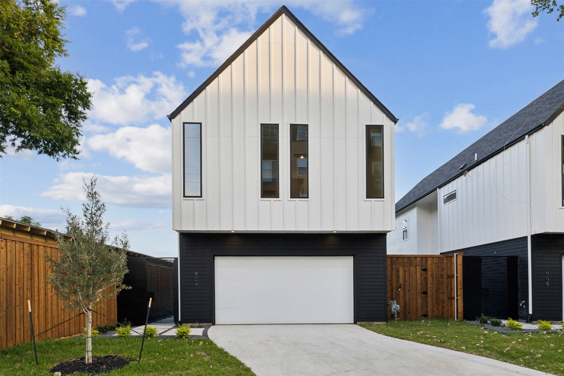 904 Duluth Street
