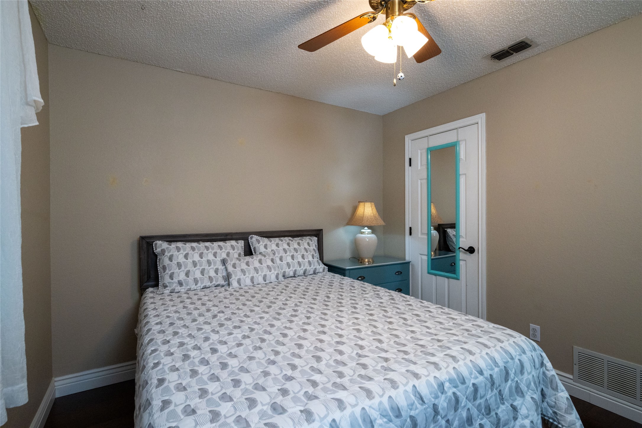 2707 Knoll Trail