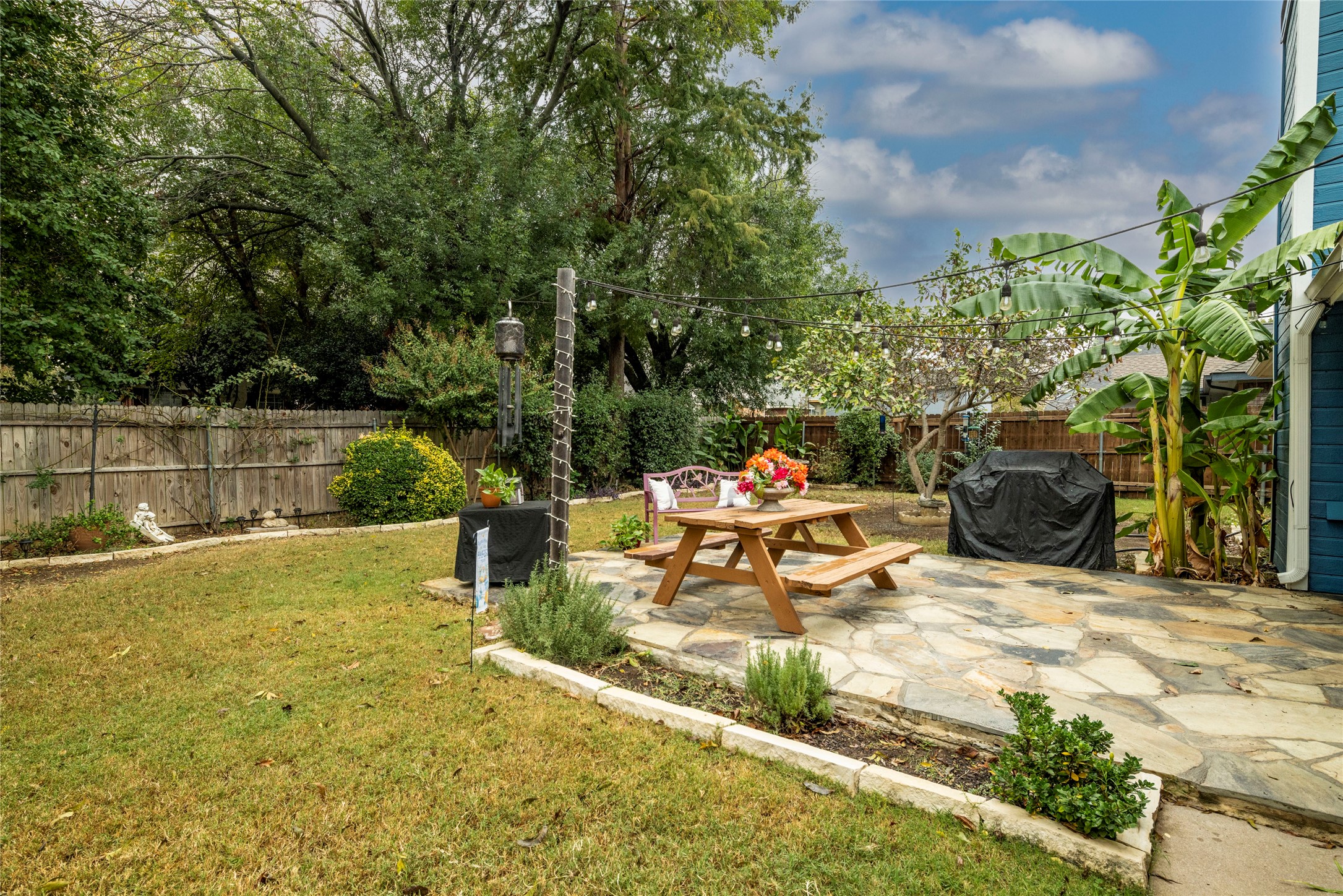2707 Knoll Trail