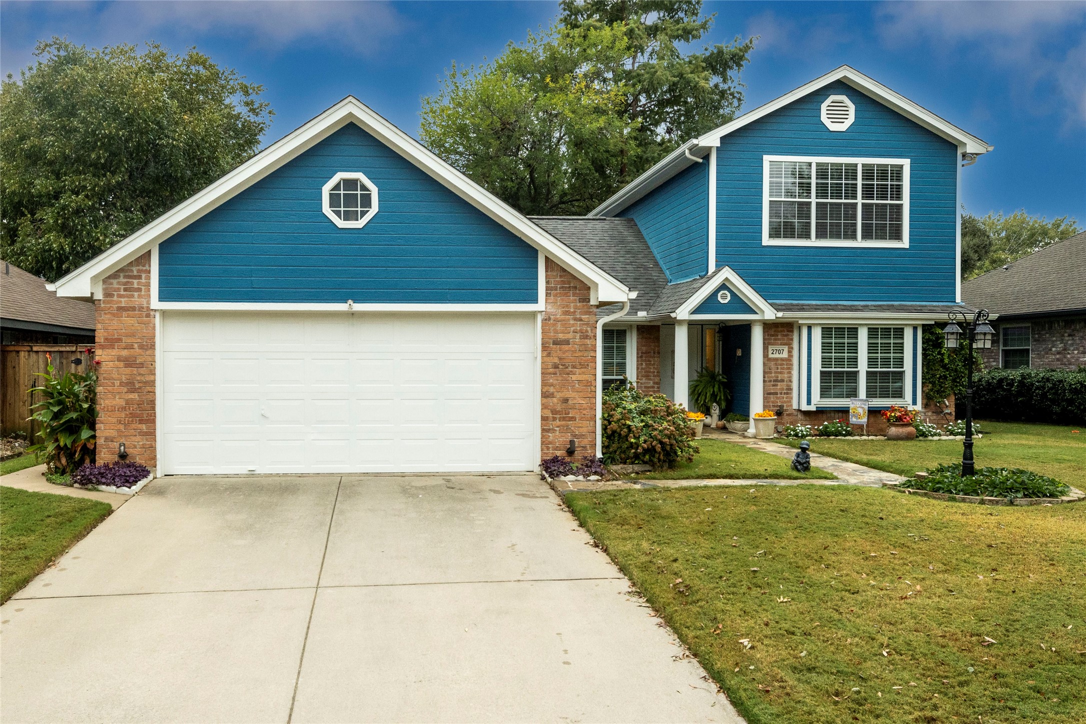 2707 Knoll Trail