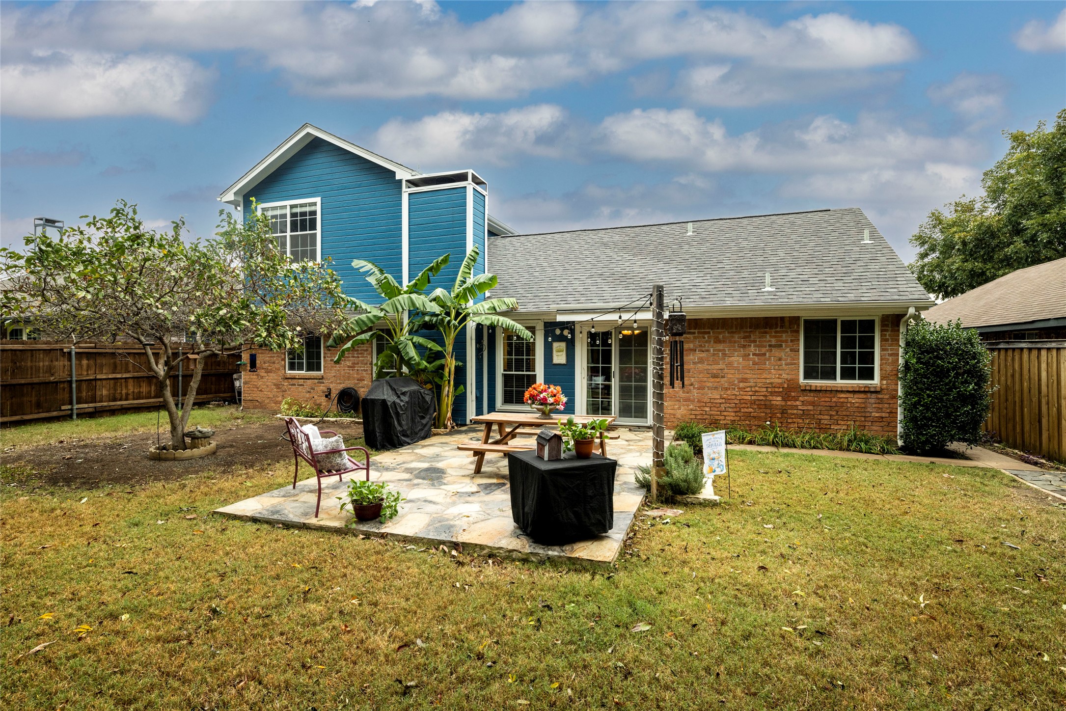 2707 Knoll Trail