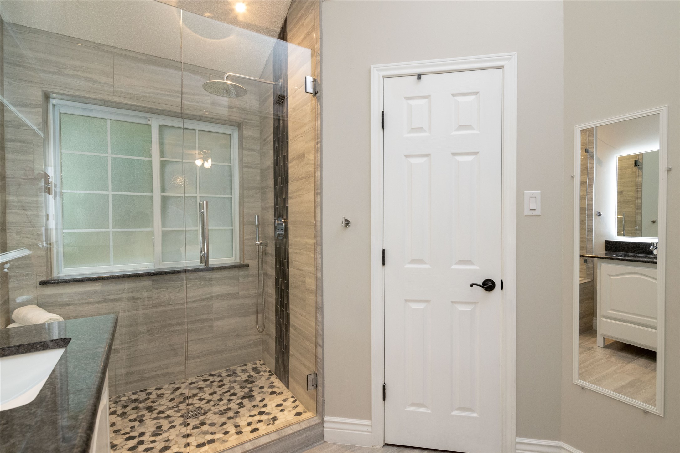 2707 Knoll Trail