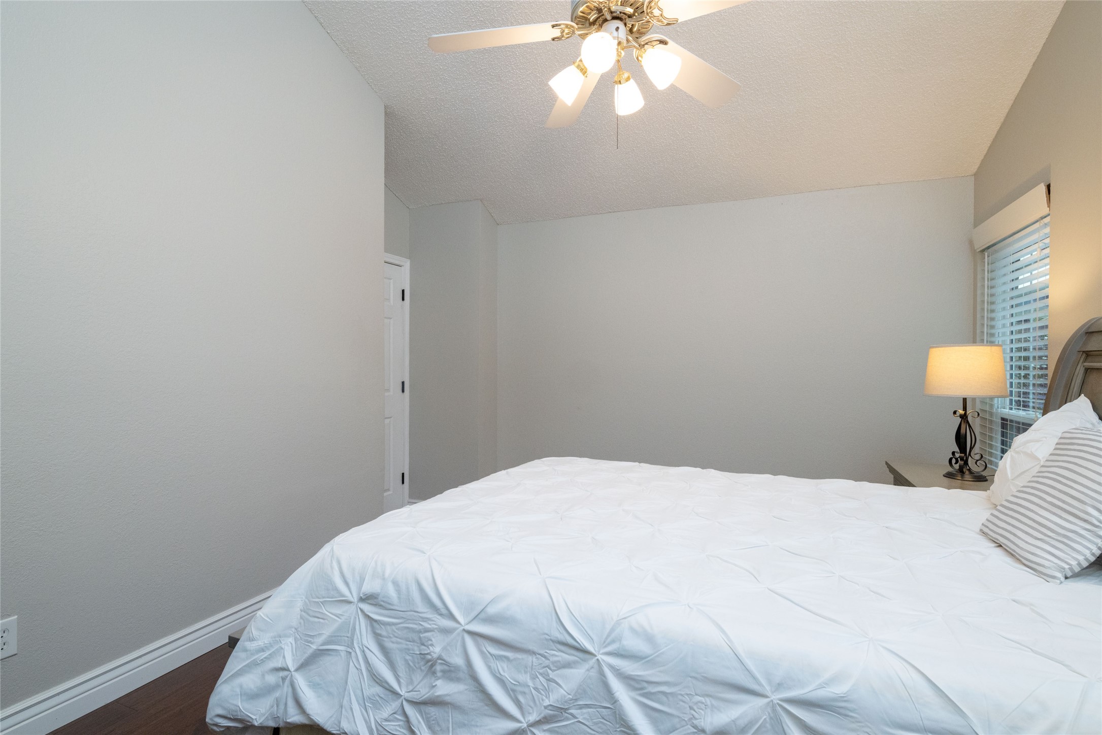 2707 Knoll Trail