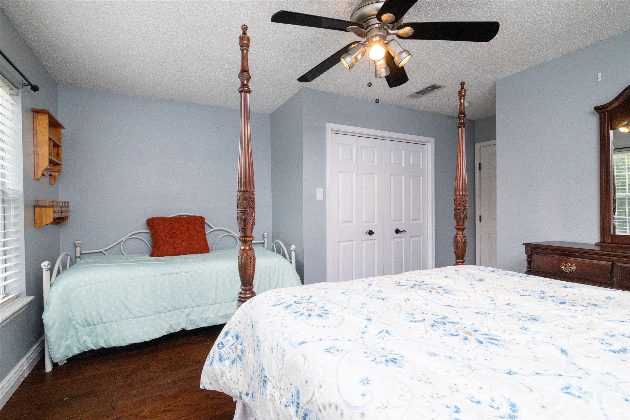 2707 Knoll Trail