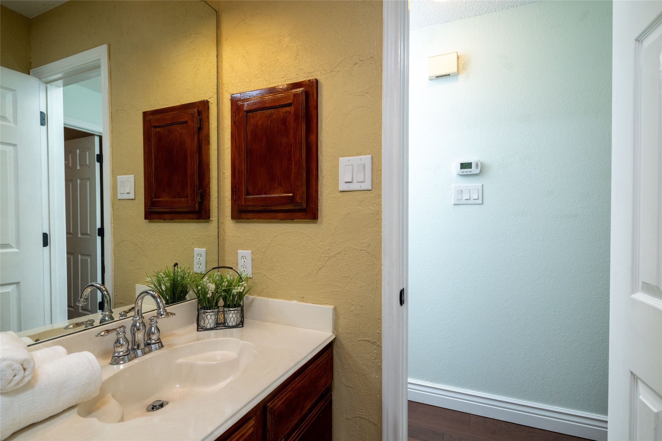 2707 Knoll Trail