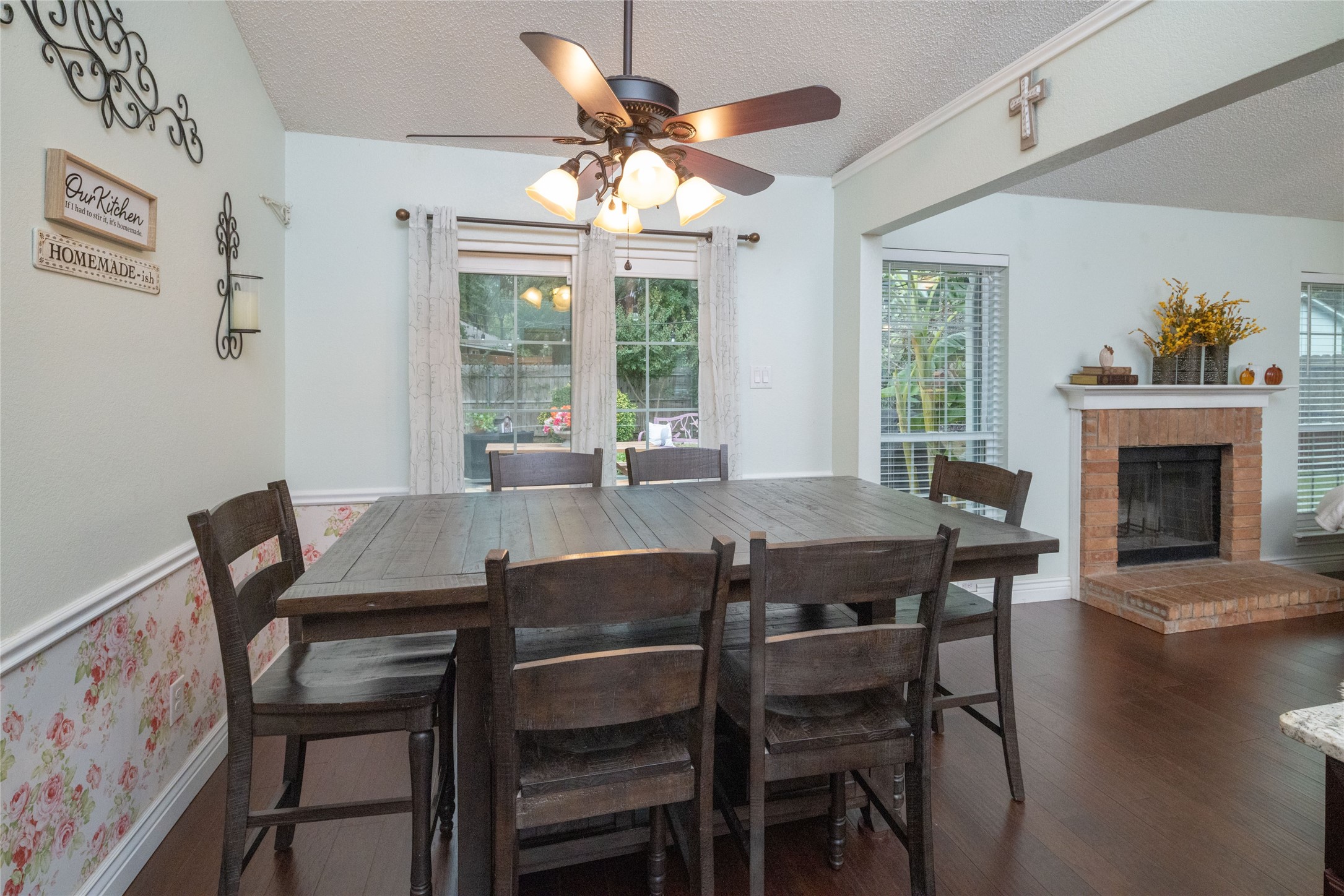 2707 Knoll Trail