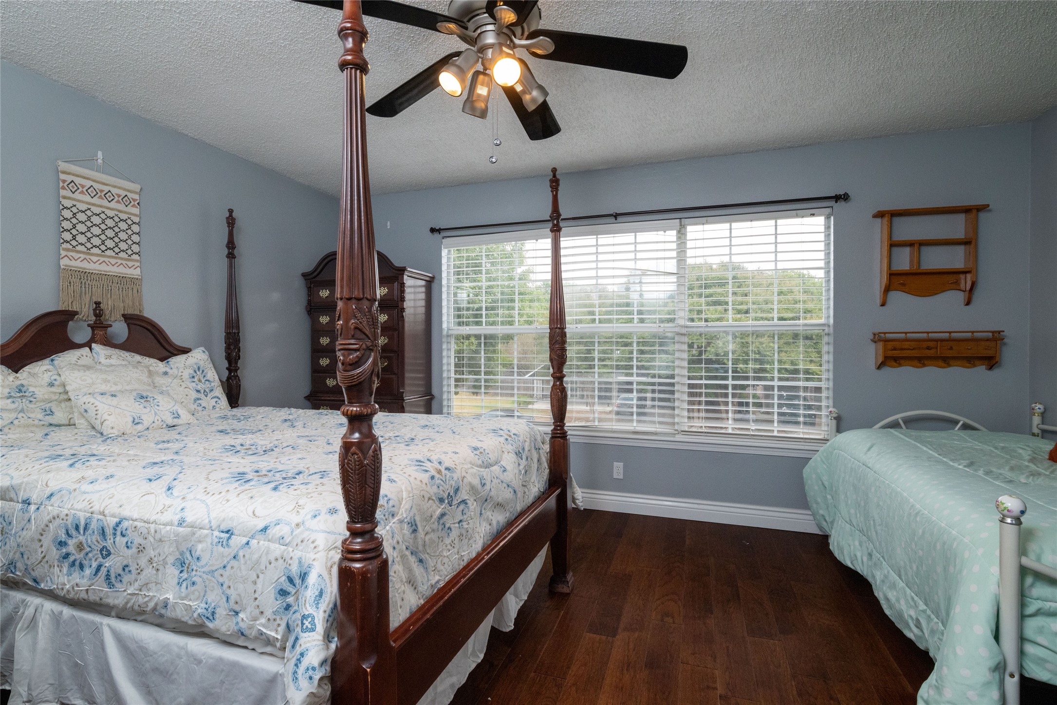 2707 Knoll Trail