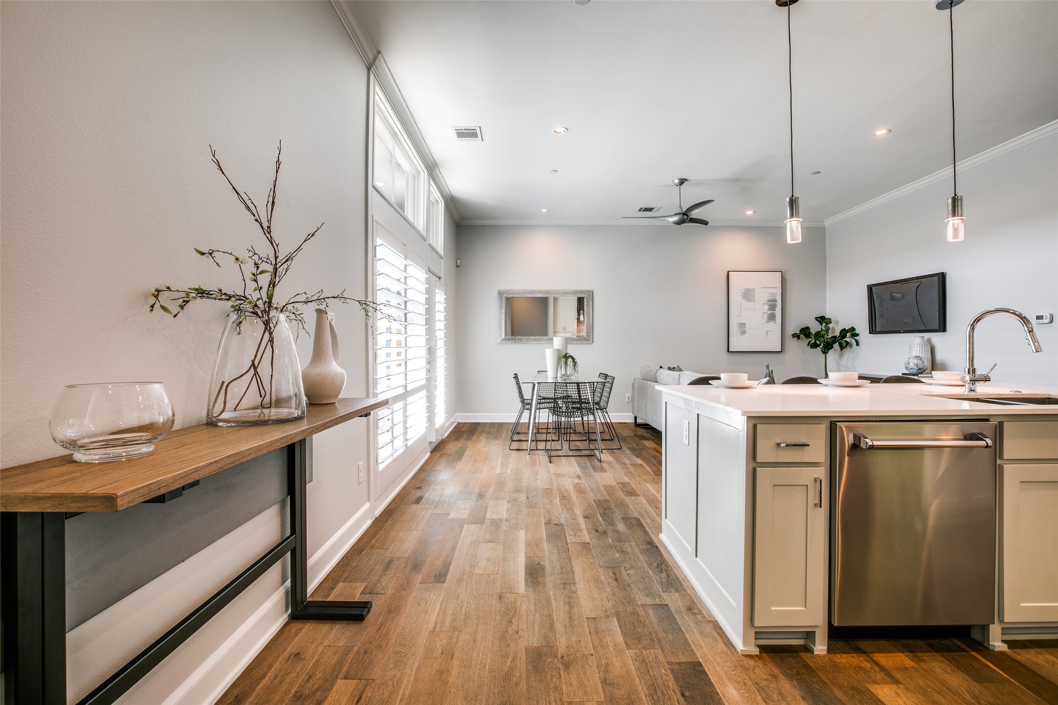 5202 Capitol Avenue 1105