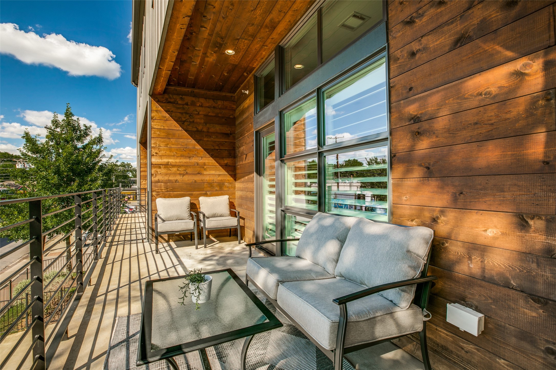 5202 Capitol Avenue 1105