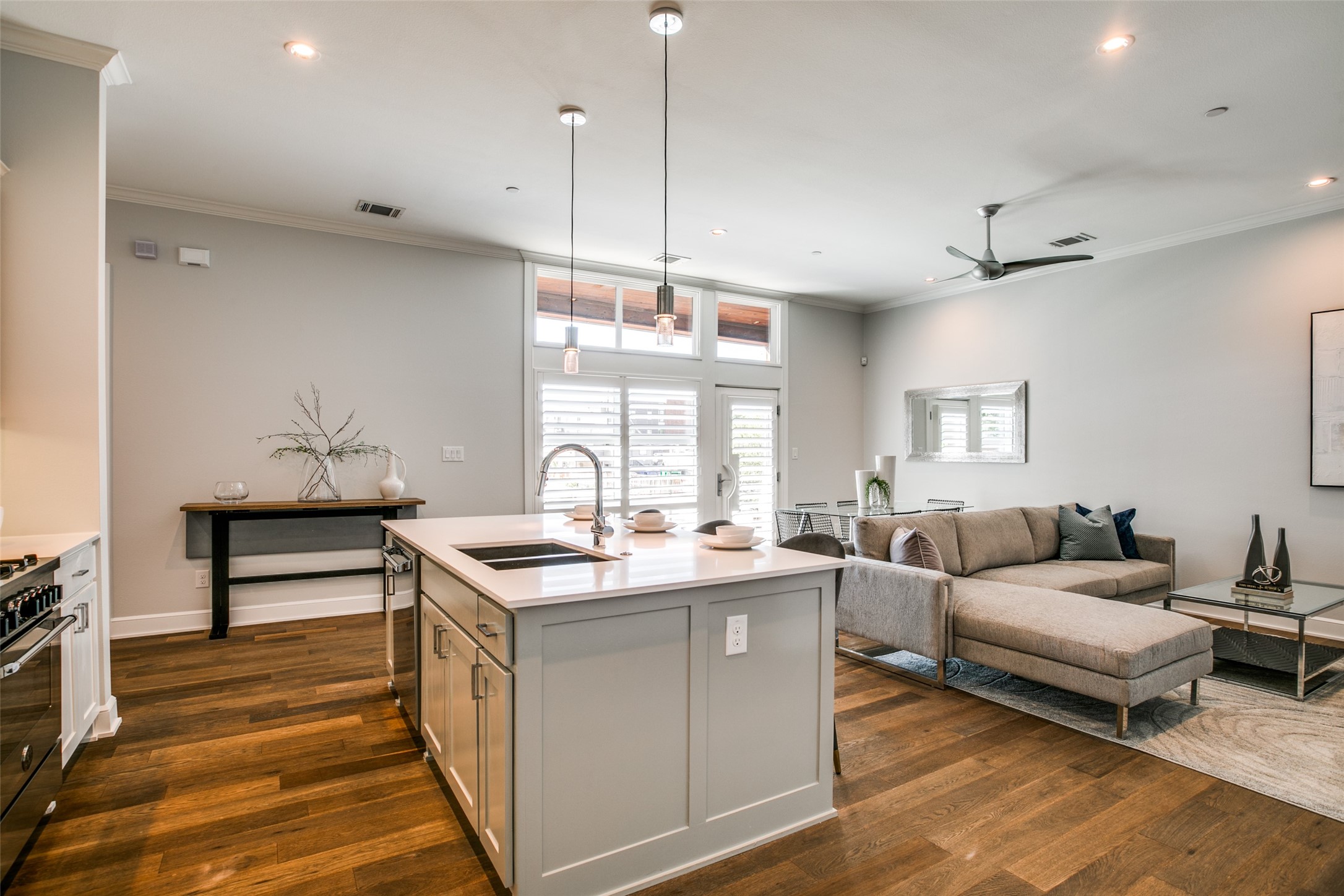 5202 Capitol Avenue 1105