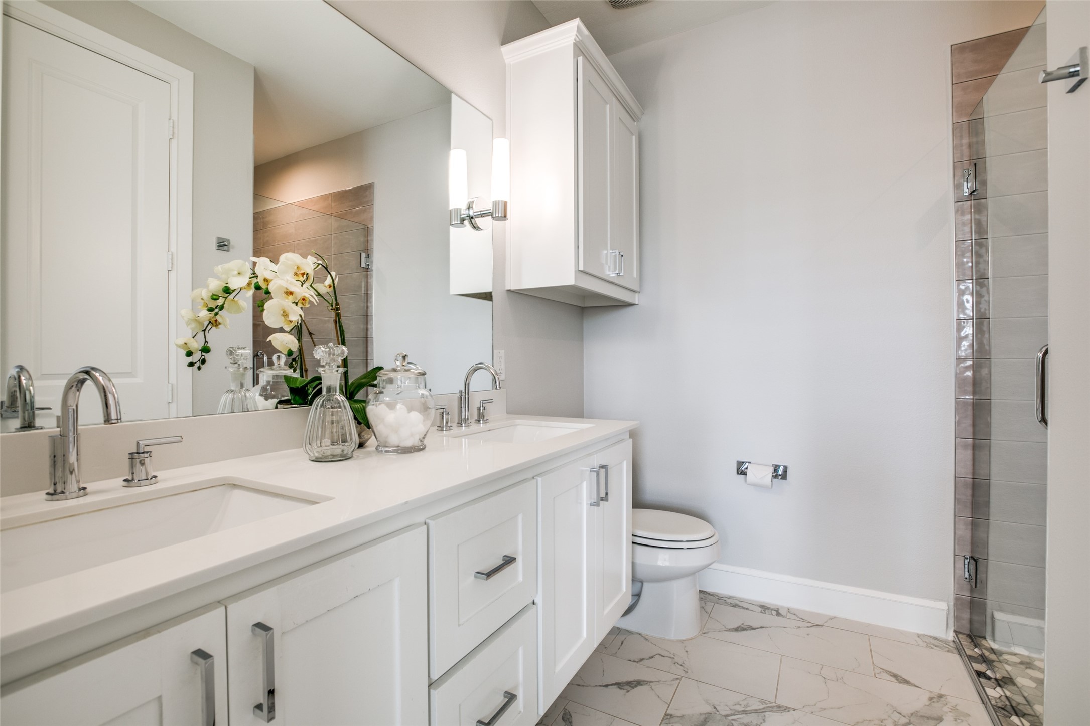 5202 Capitol Avenue 1105