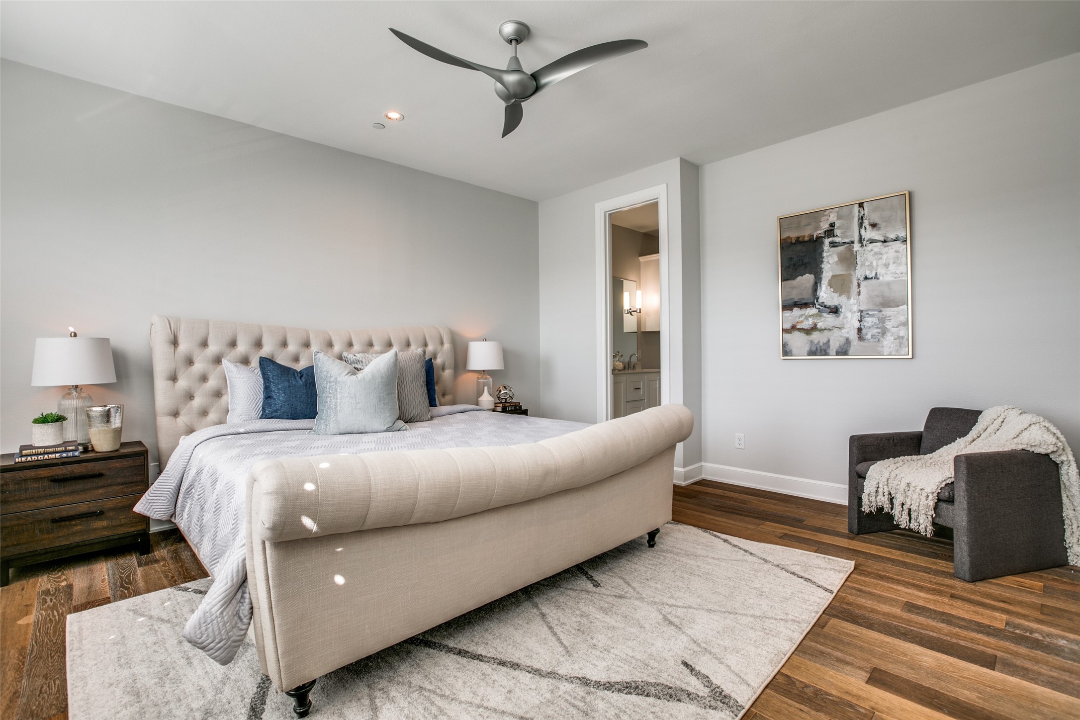 5202 Capitol Avenue 1105