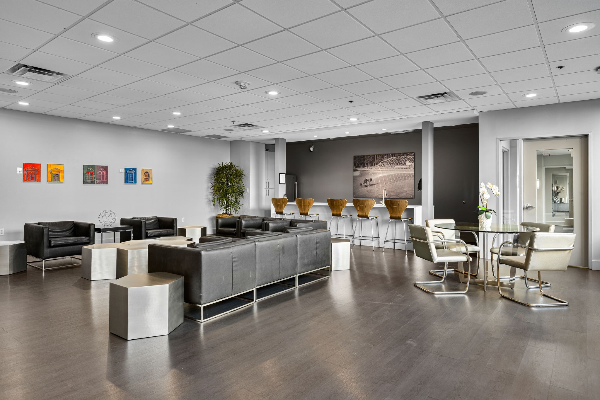 1200 Main Street 707