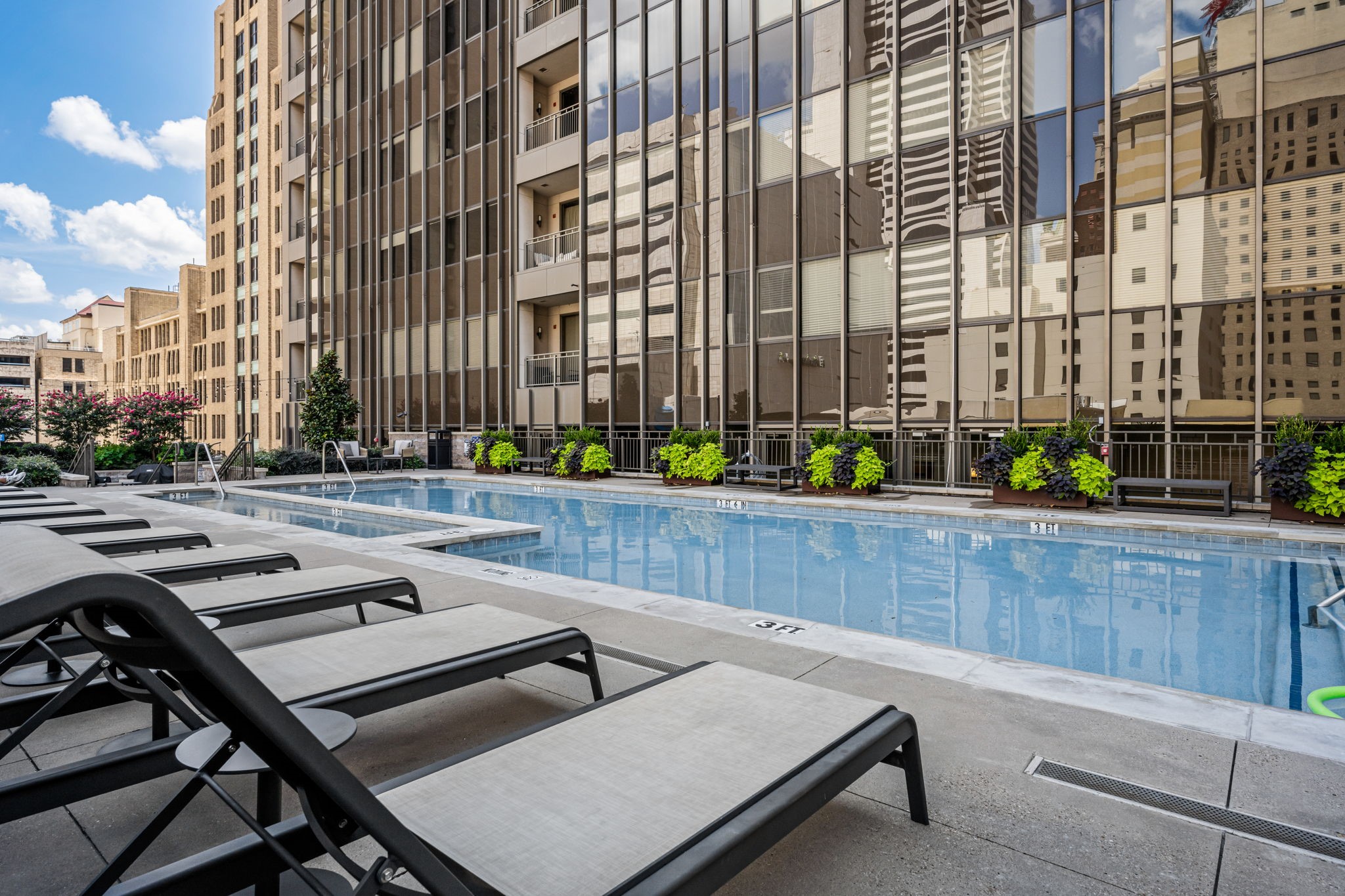1200 Main Street 707