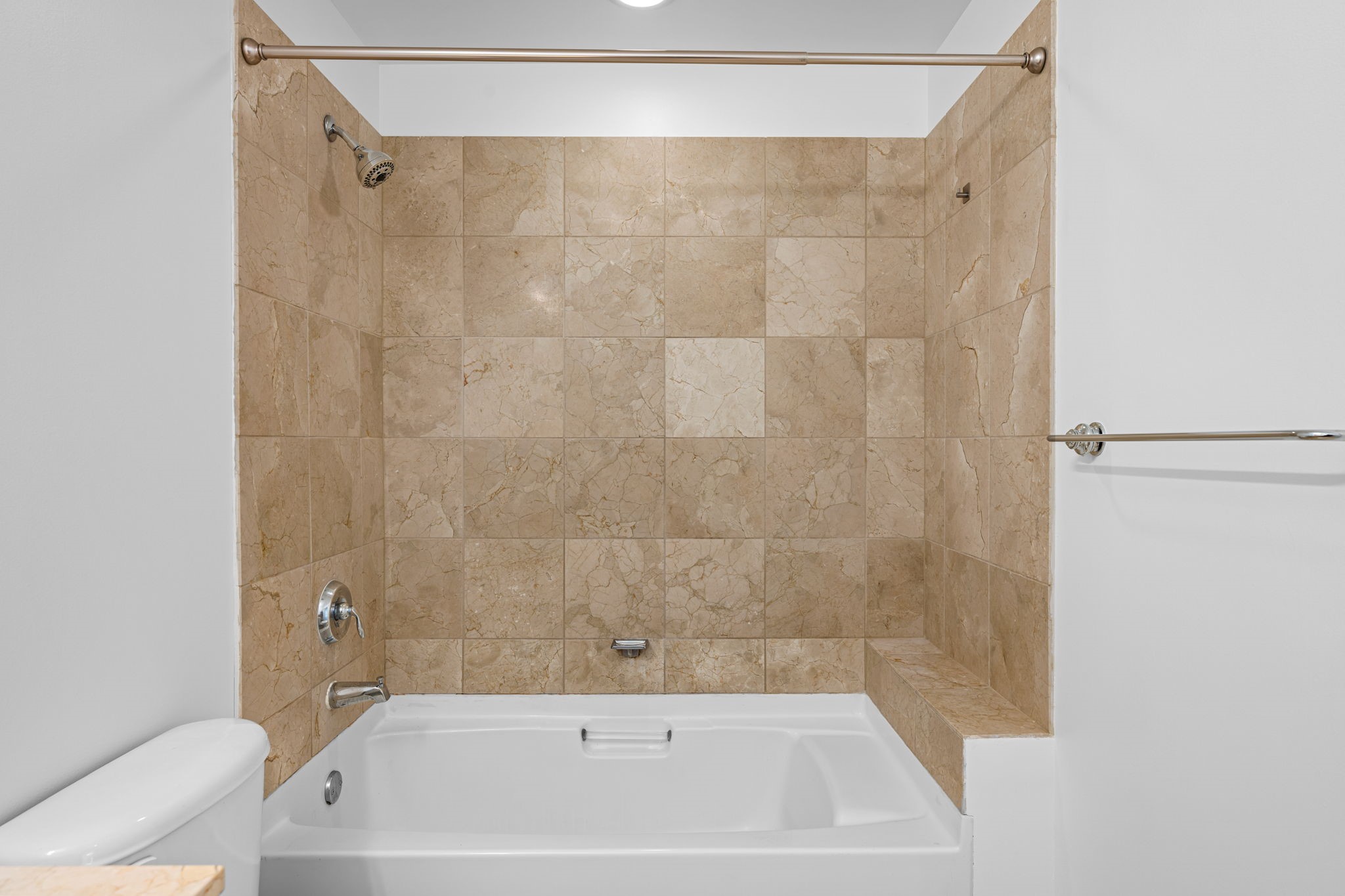 1200 Main Street 707