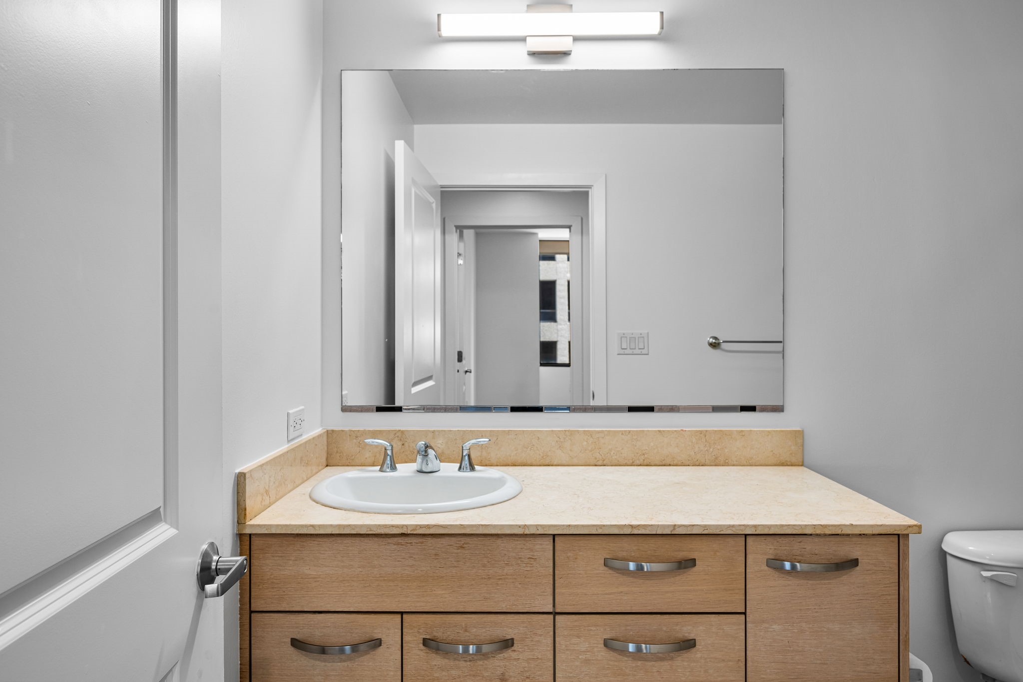 1200 Main Street 707