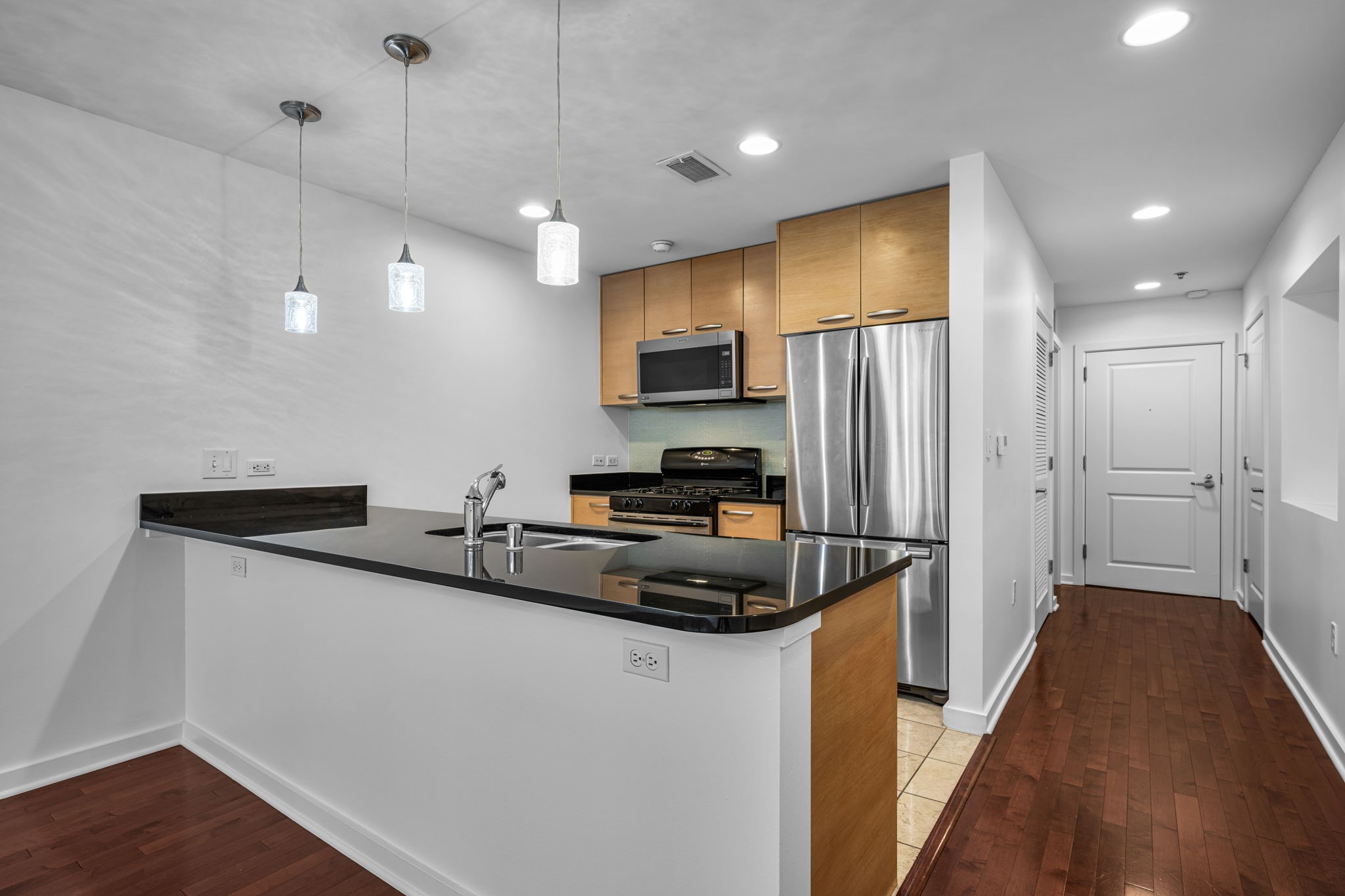 1200 Main Street 707