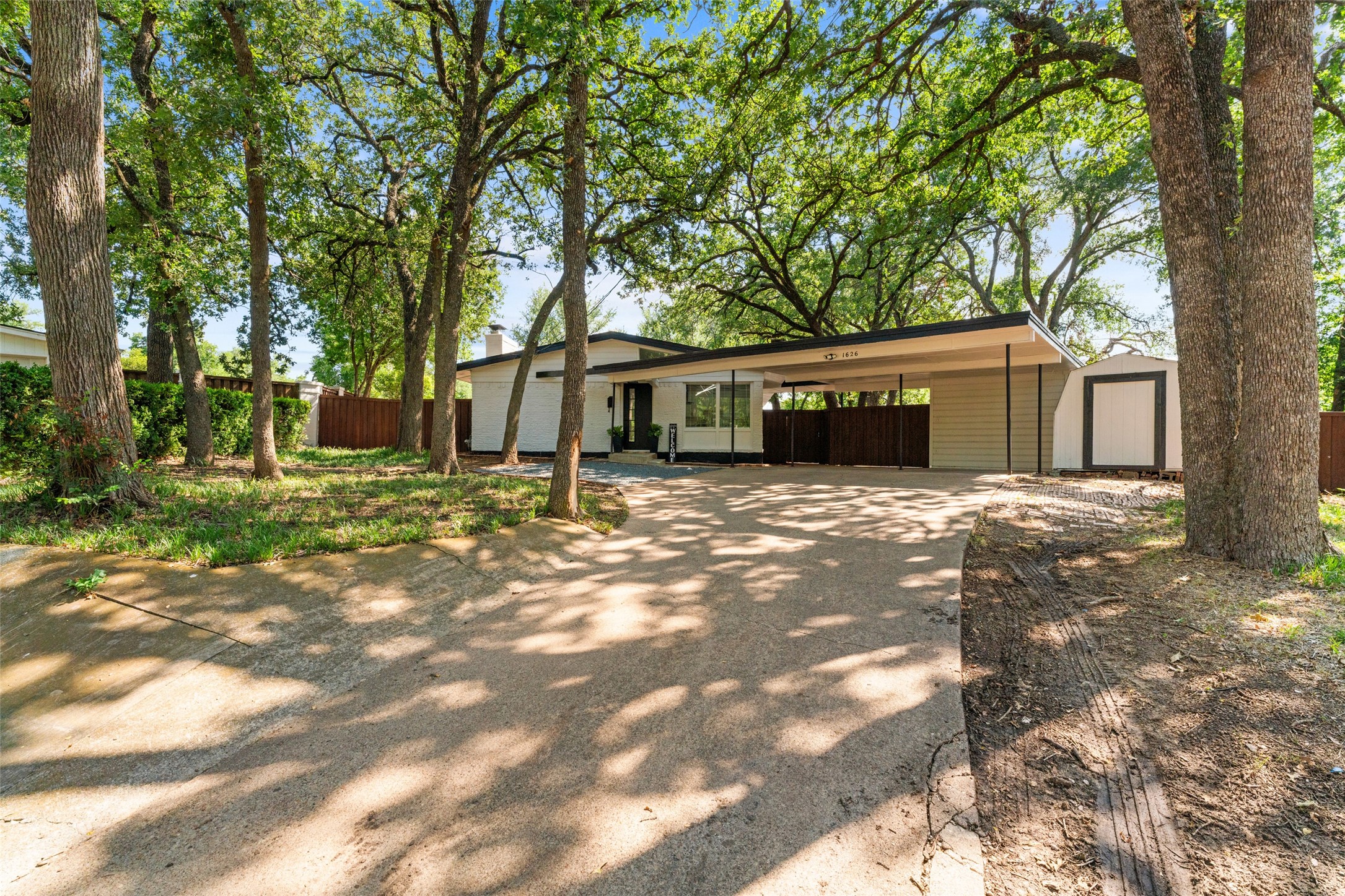 1626 Fair Court