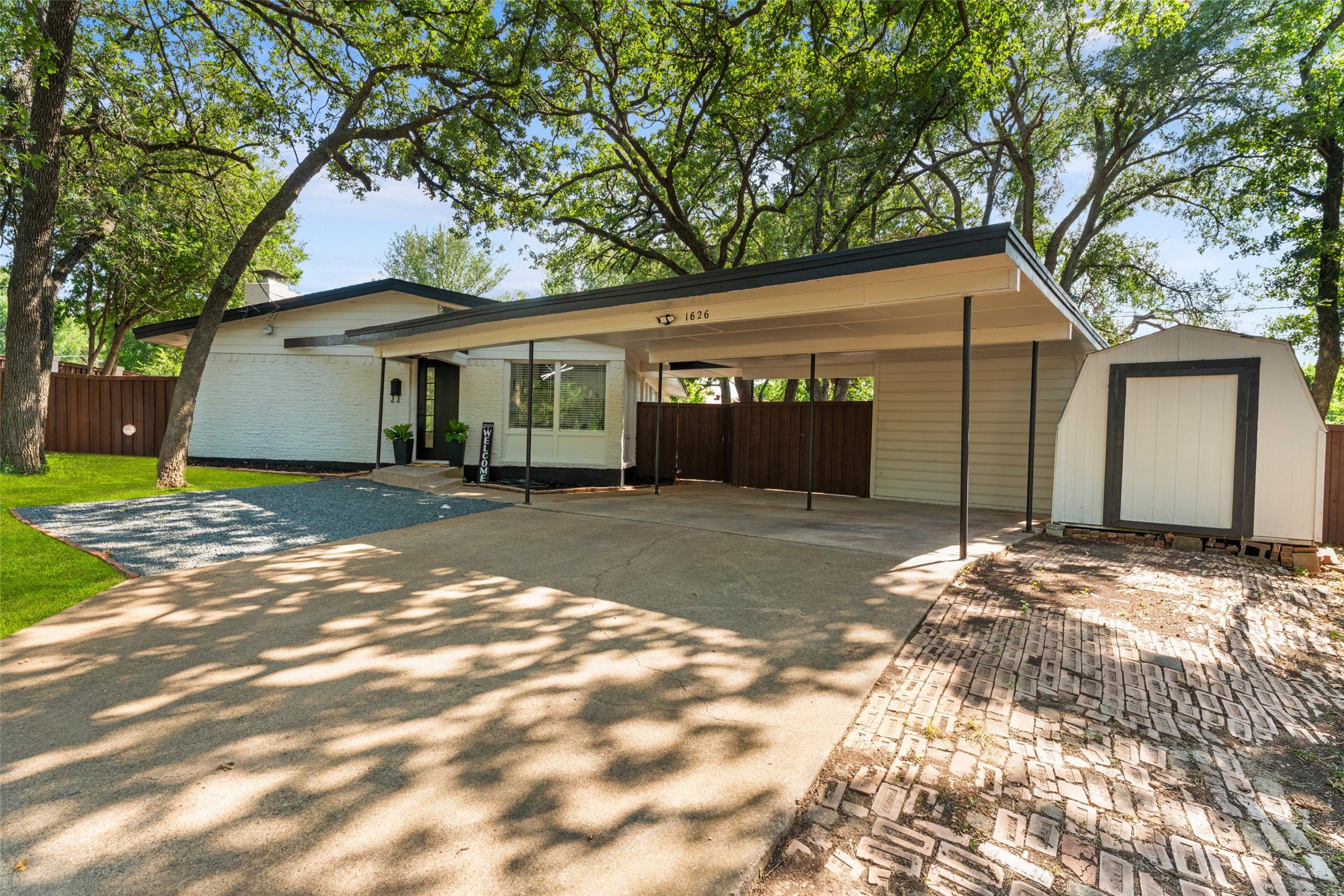 1626 Fair Court
