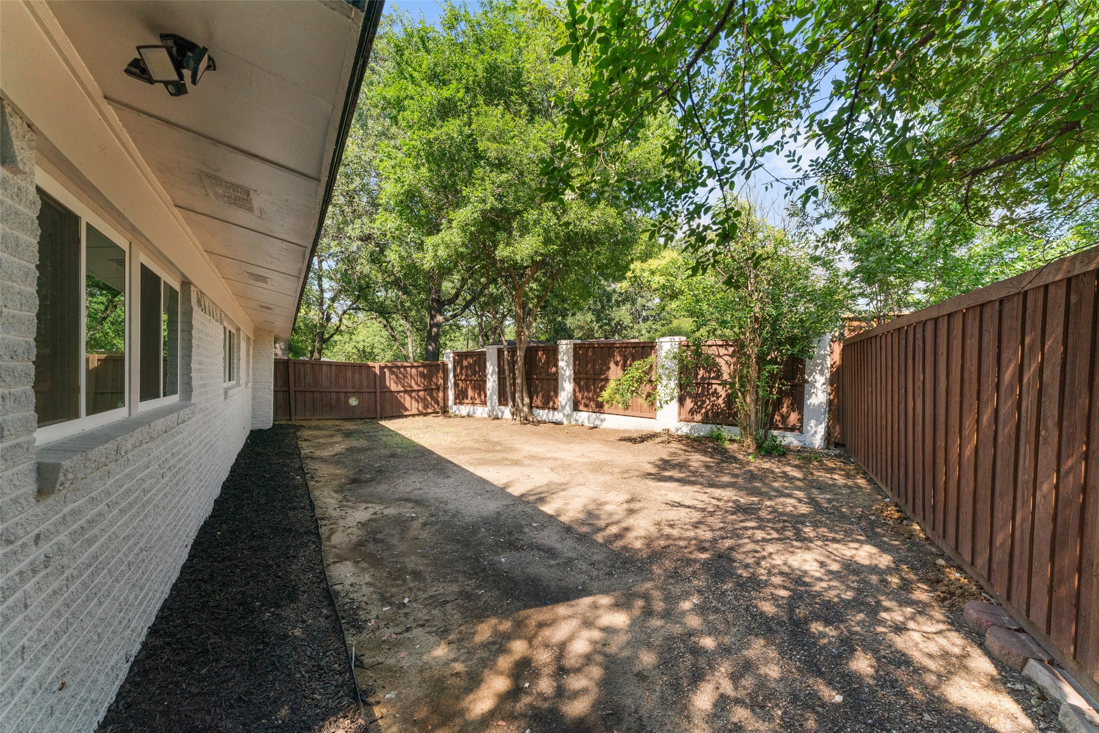 1626 Fair Court