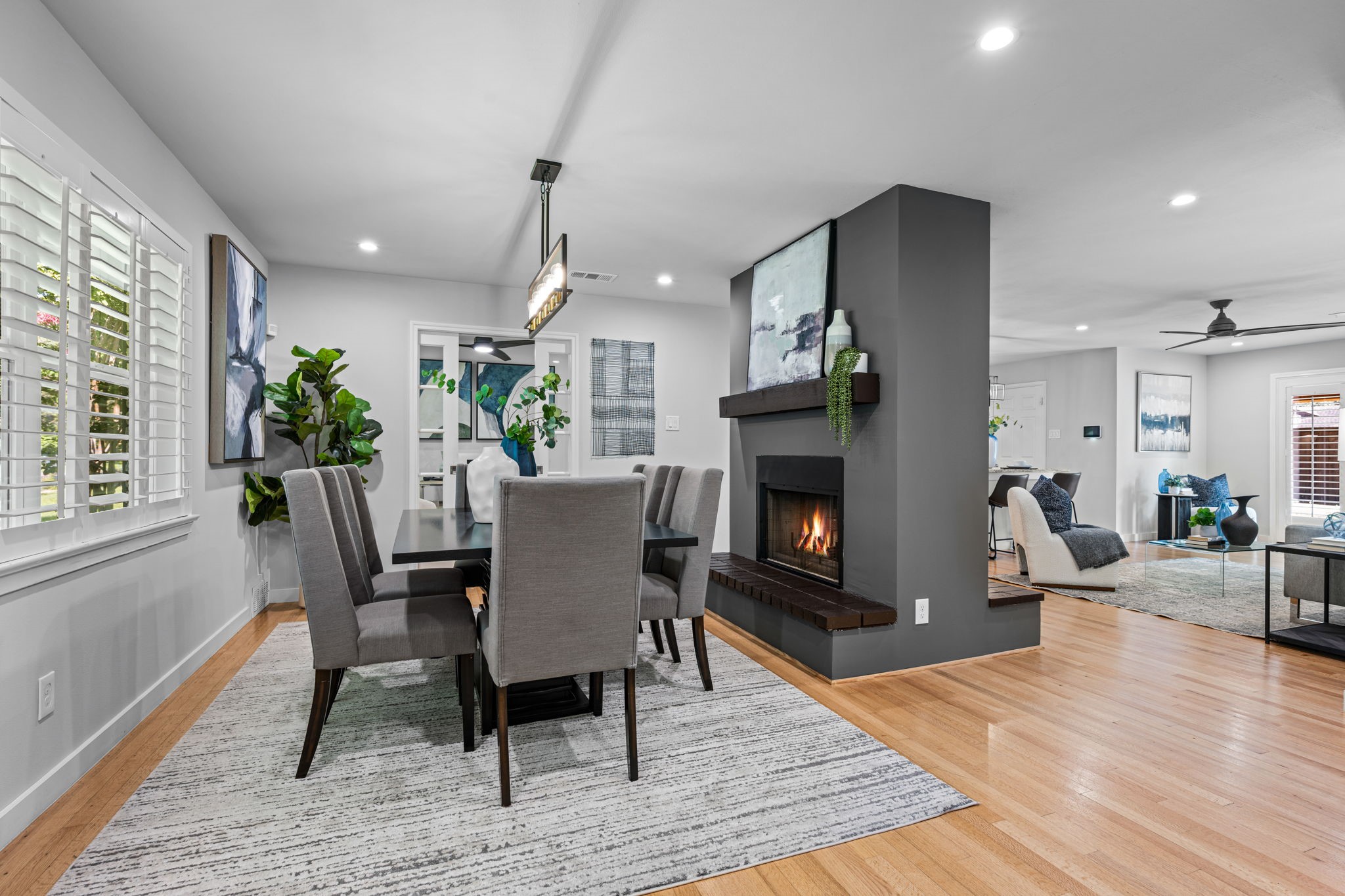 10219 Vinemont Street