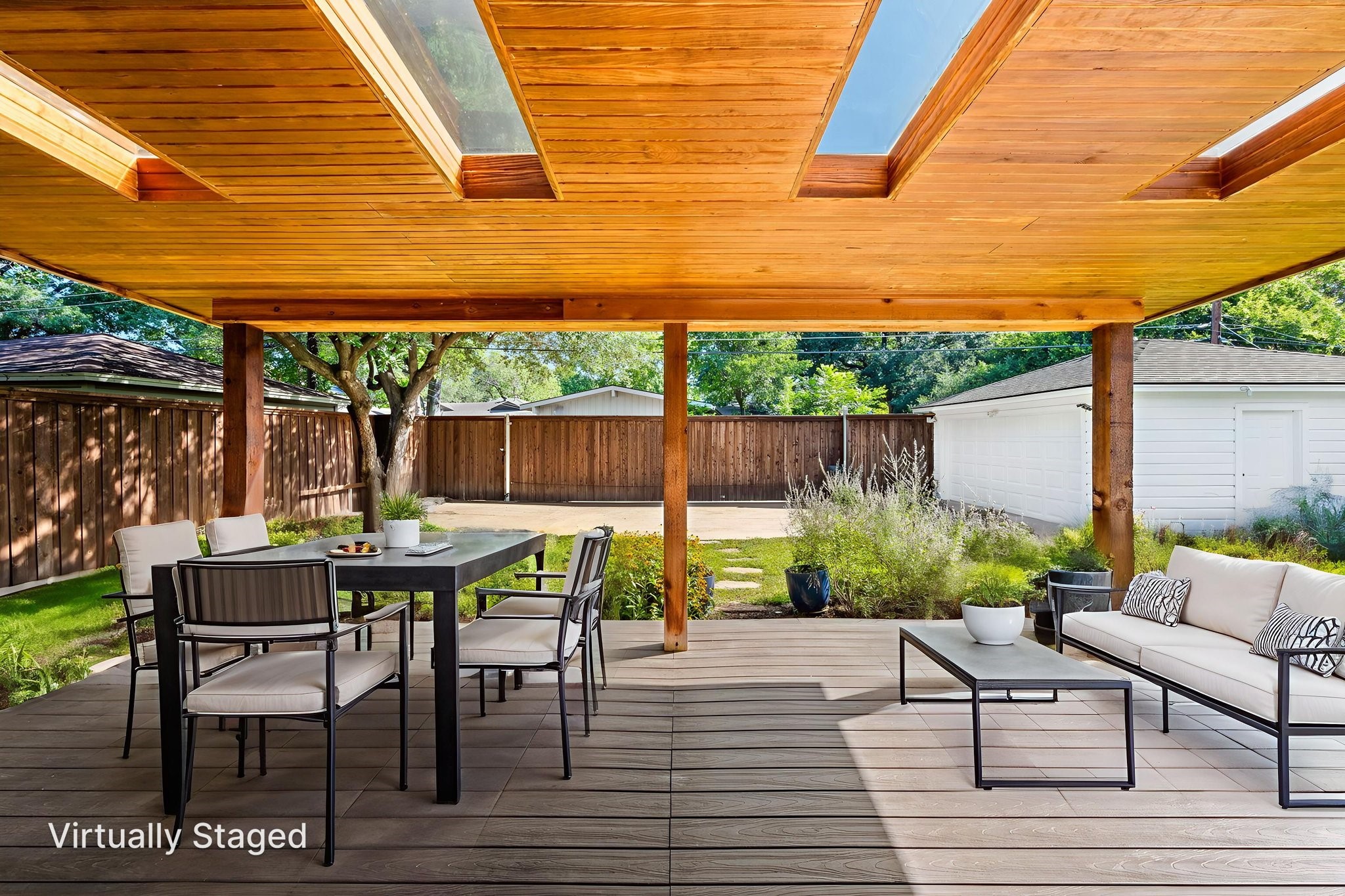 10219 Vinemont Street