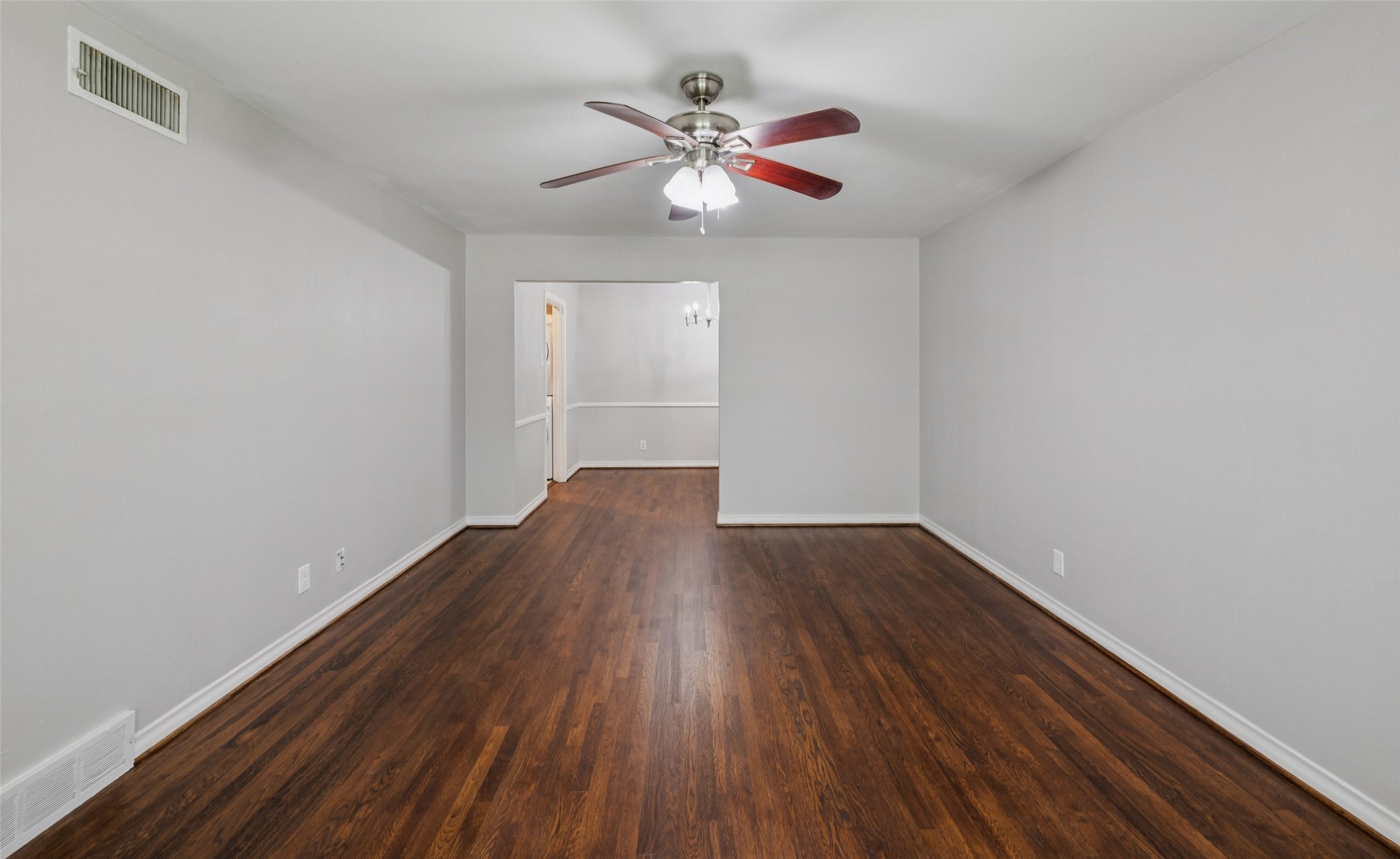 1804-1806 Mariposa Drive