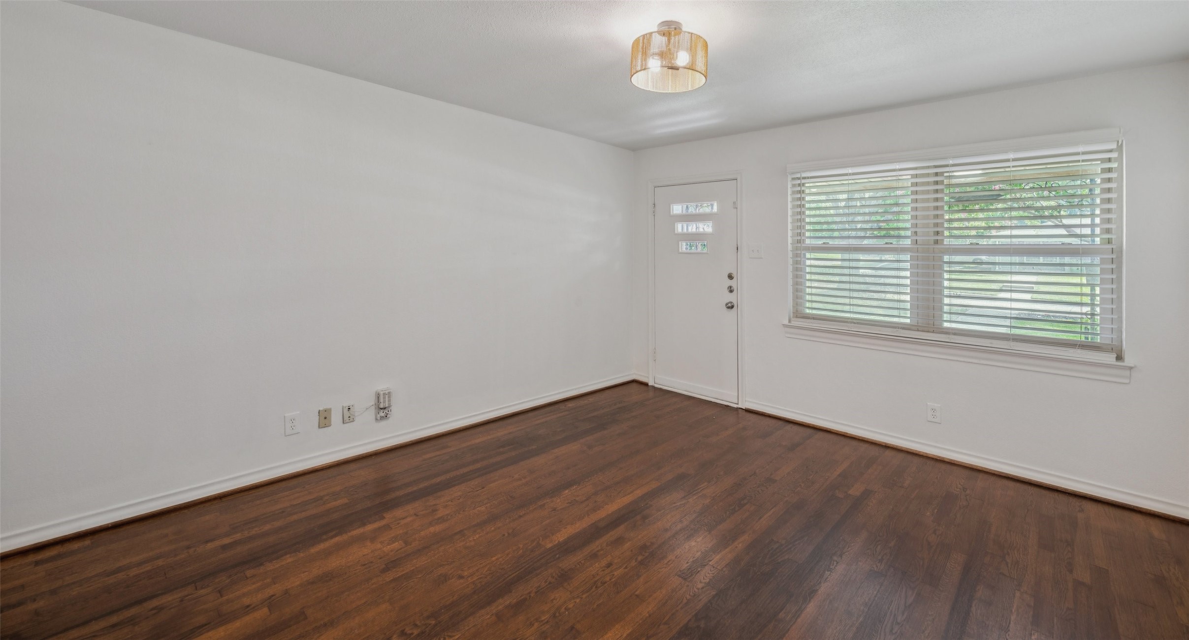 1804-1806 Mariposa Drive